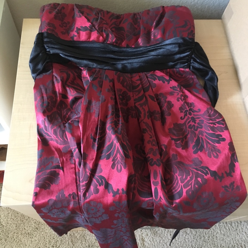 Super cute formal dress!